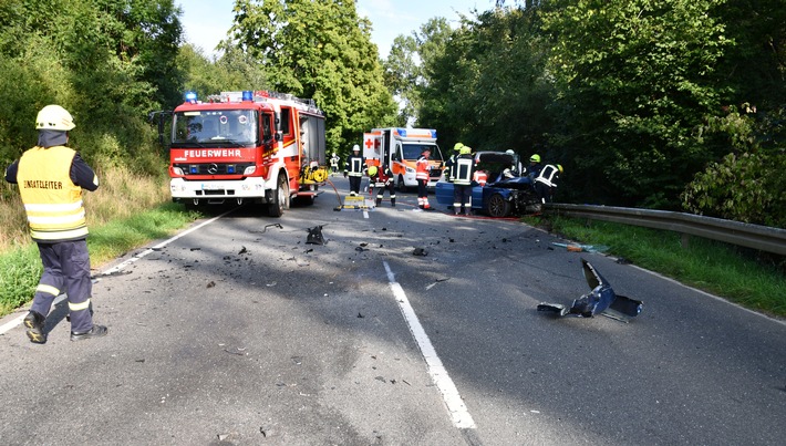 B442: Schwerer Verkehrsunfall bei Bäntorf - Foto: Polizeiinspektion Hameln-Pyrmont/Holzminden