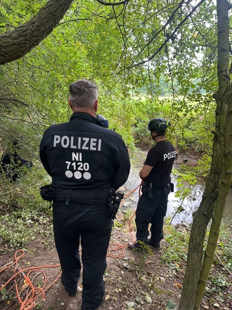 Suchaktion nach Leichenfund in Rohrsen - Foto: Polizei Hameln